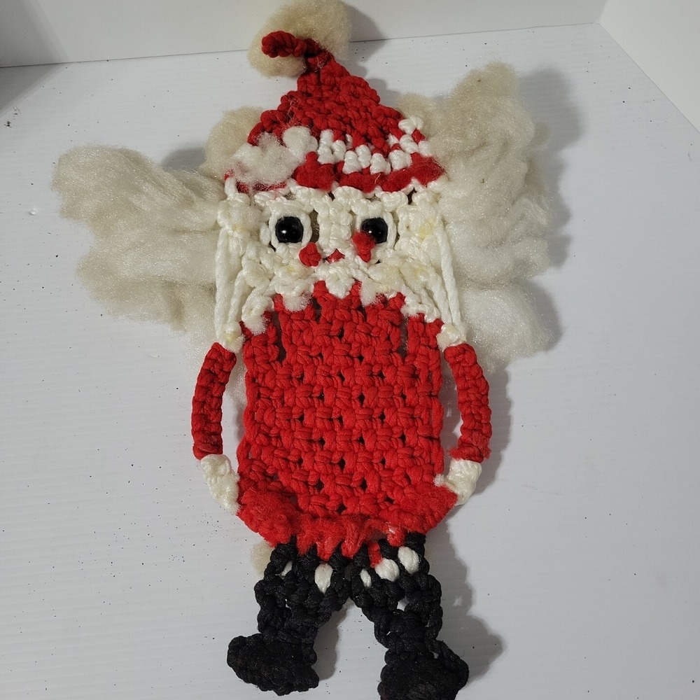Vtg Handmade Macrame Santa Claus Wall Hanging Christmas Décor Fluffy Beard MCM